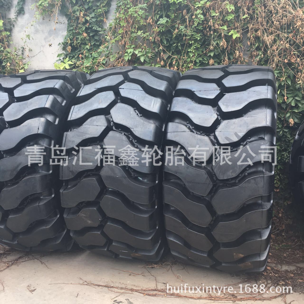 出口装载机轮胎35/65R33 27.00R49 33.00-51深花纹钢丝工程胎