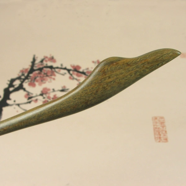 [鹿柴绿檀]