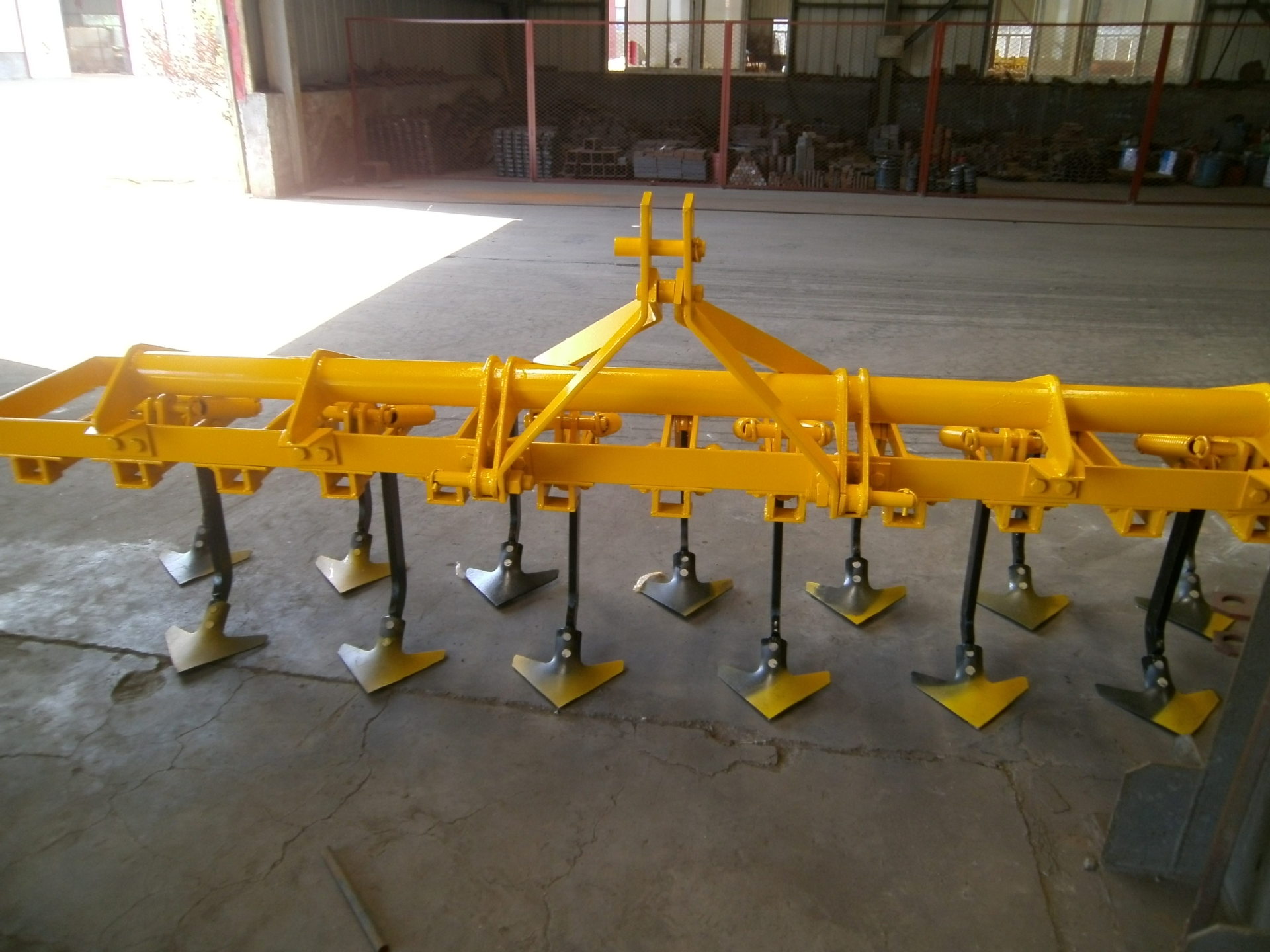 中耕机  双弹簧中耕机  拖拉机悬挂中耕机  中耕除草中耕机