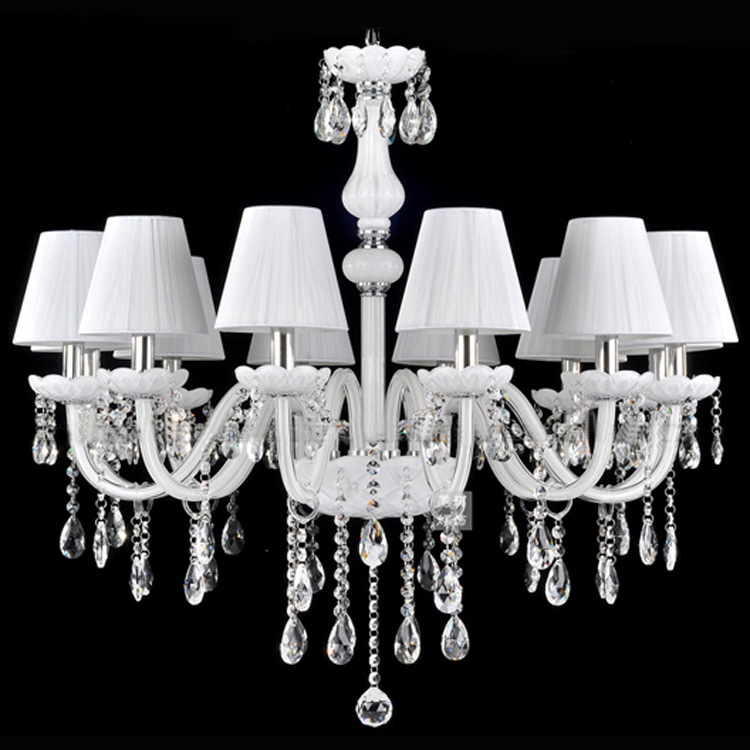 Guzhen fábrica al por mayor 8-cabeza araña de cristal blanco lámpara de la vela sala de estar dormitorio comedor lámpara entretenimiento lugar lámparas