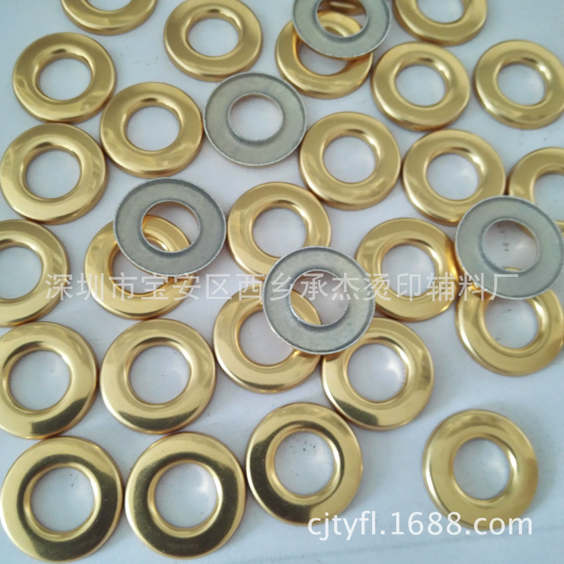 仿铜中孔 Spread drill imported aluminum semi -circular mid -circular hot tablet, clothing auxiliary material hot drawing hot scalding printing upper hot diamond