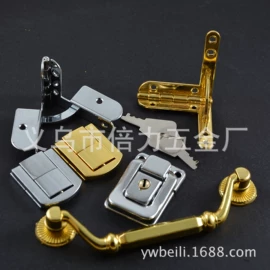 服饰箱包五金;合页、铰链;钮扣