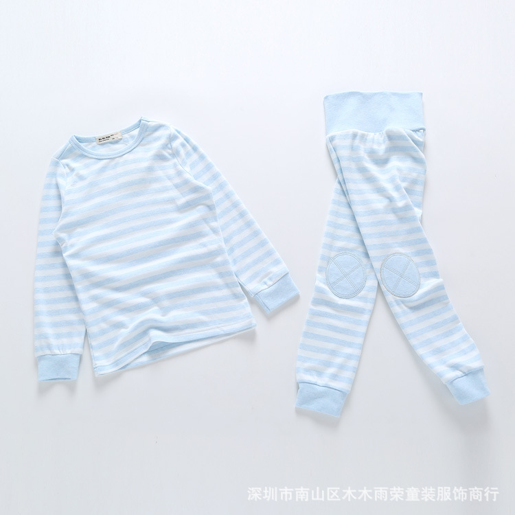 상쾌한 파란색 줄무늬