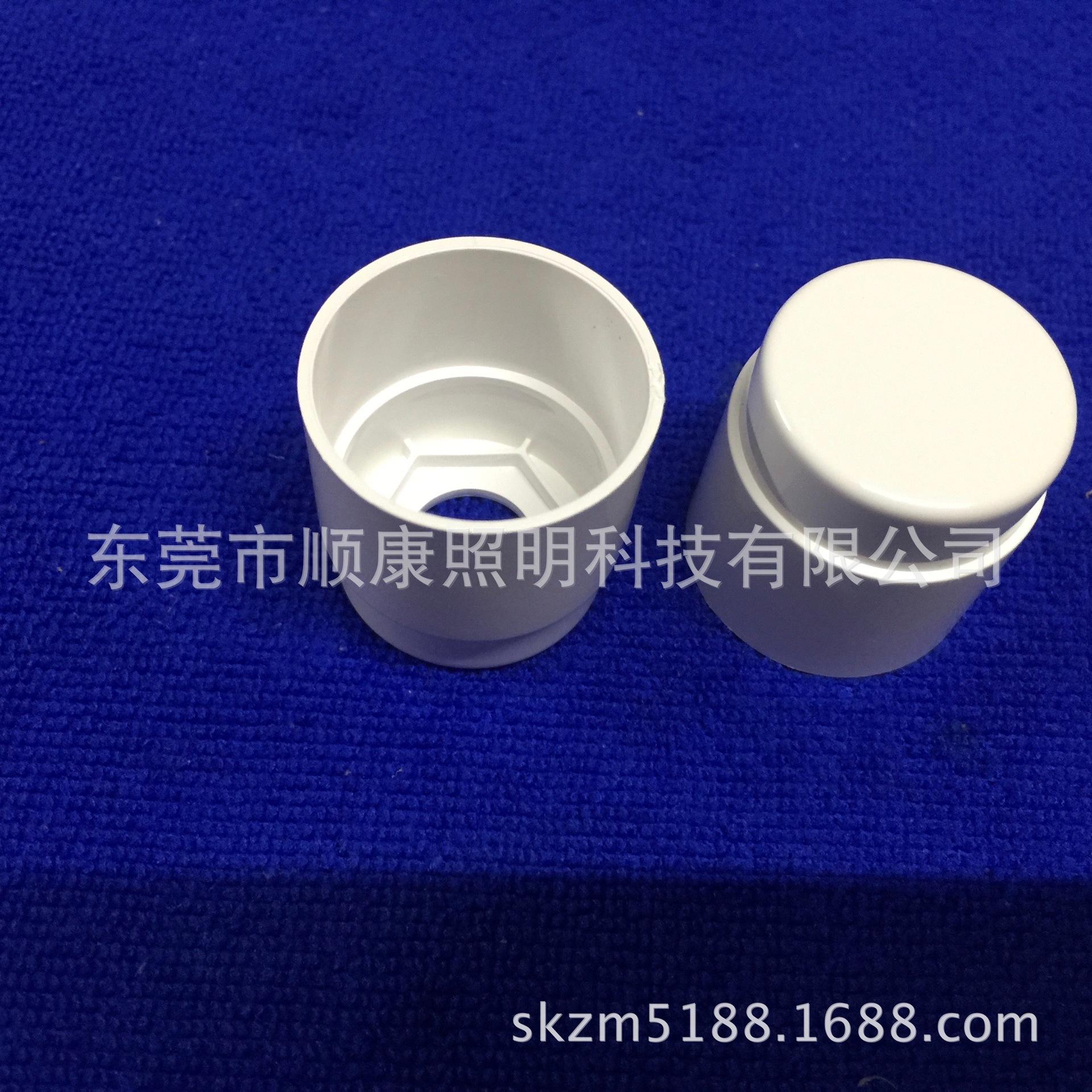 厂家直接供应led日光灯t8防水灯头堵头