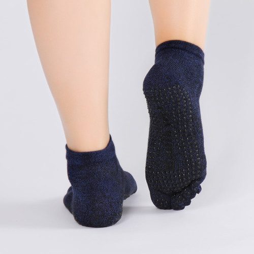 Double yarn men's yoga socks large size cotton professional non-slip split toe socks sports training trampoline boxing running