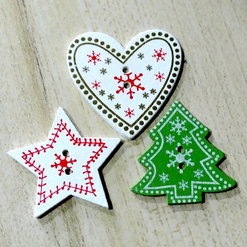 Gran suministro a largo plazo de en stock Árbol de Navidad de madera/amor/botones de Estrella de cinco puntas