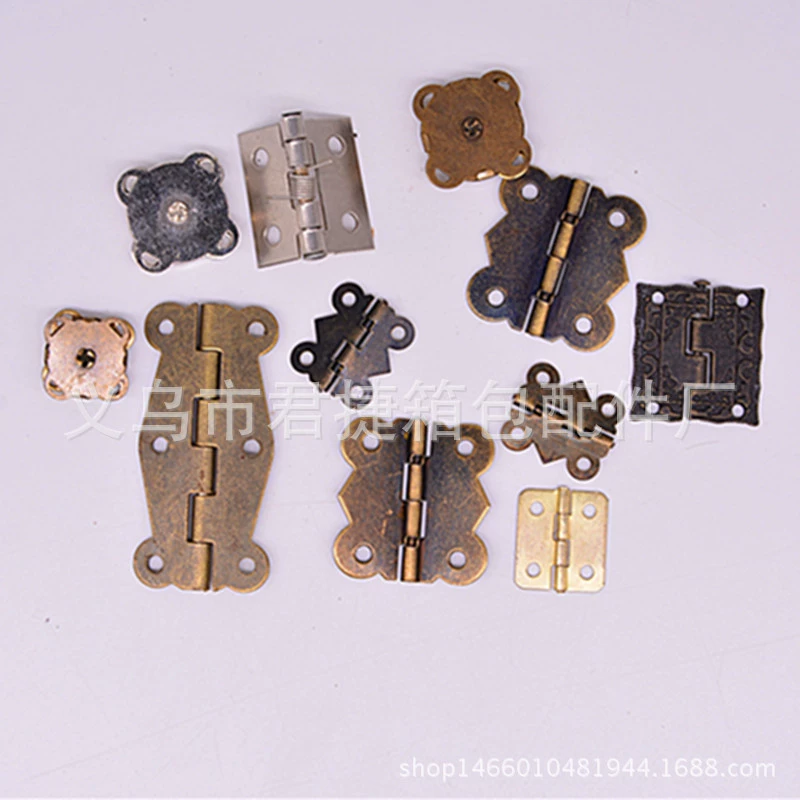 Поставка на складе аксессуары для багажа Подарочная коробка шарнирная пружинная вкладка бабочка с квадратным углом