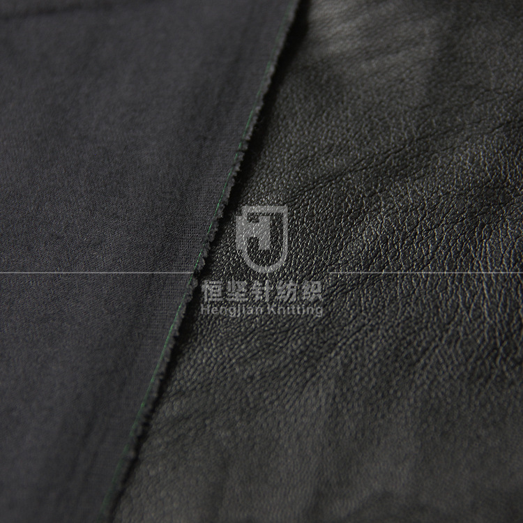 畅销压纹革 粗纹 水洗环保阻燃 PU合成革 仿皮假皮服装面料