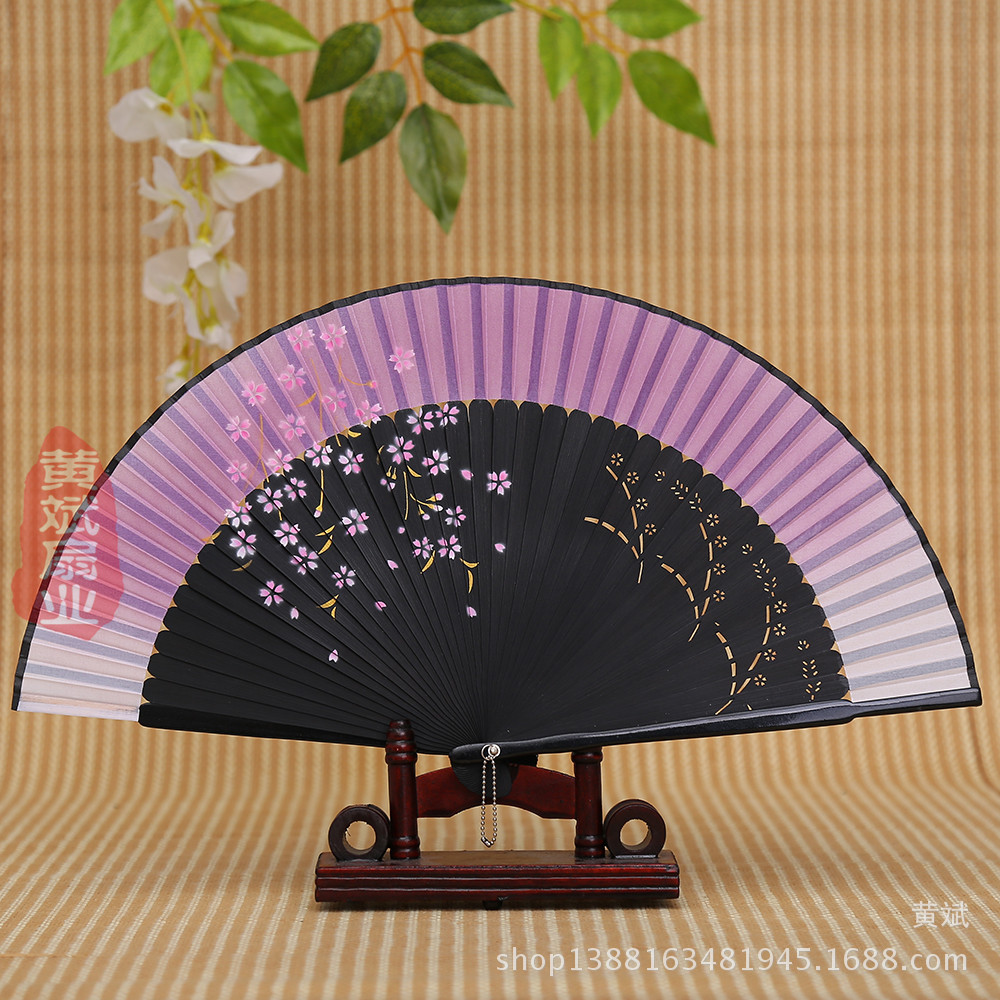 검은 뼈 고무 빨간 얼굴