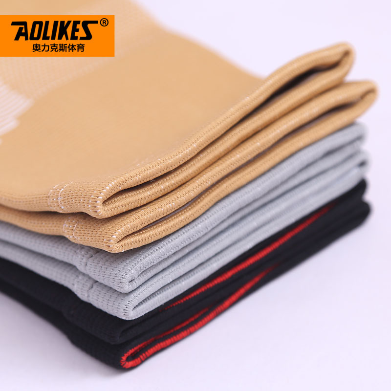 Fábrica Deportes al aire libre de nylon codo almohadillas deportes cuidado de la salud coderas cálido cuidado de la salud coderas sudor-absorbente transpirable en stock