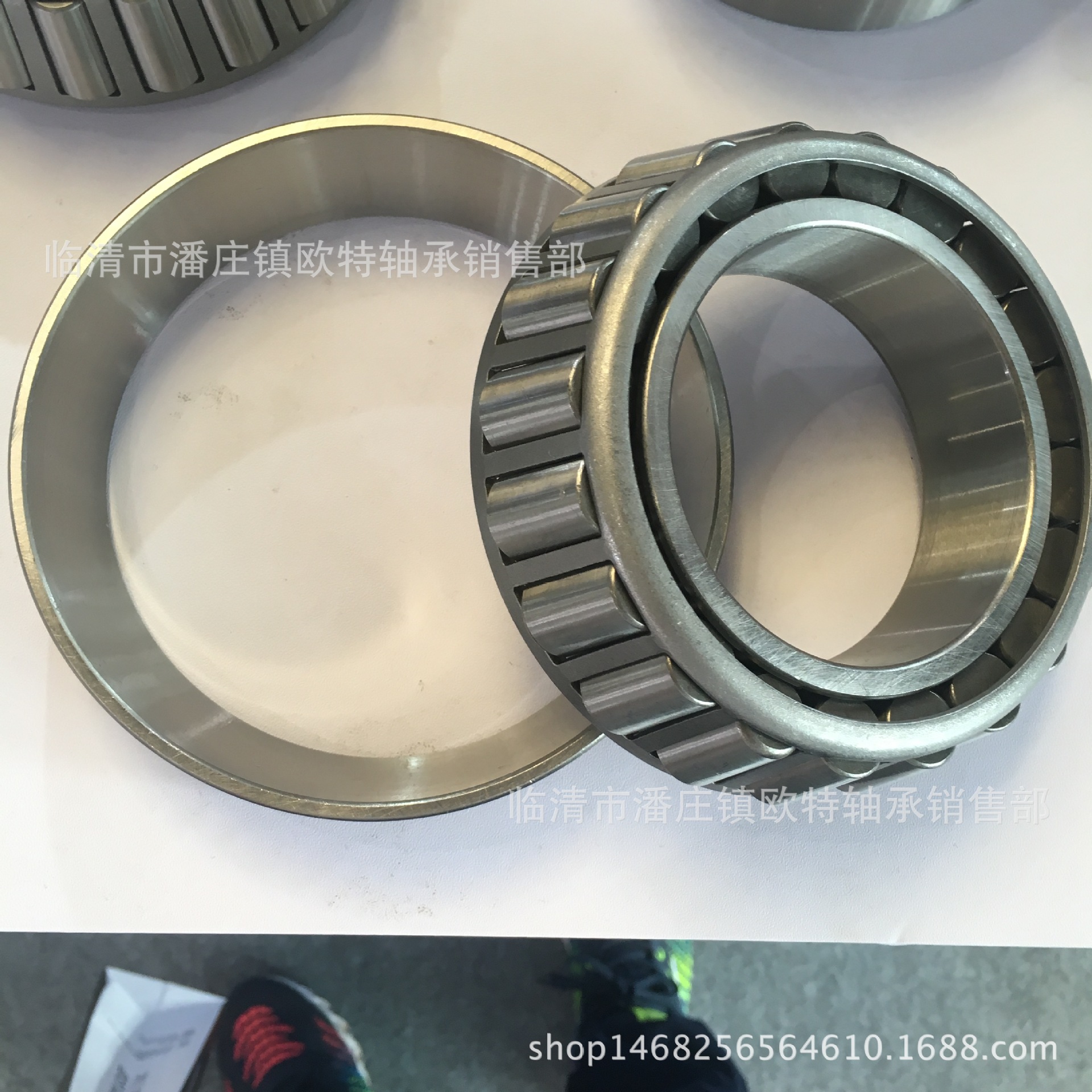 现货批发 圆锥滚子轴承30221 老型号7221E 汽车专用轴承