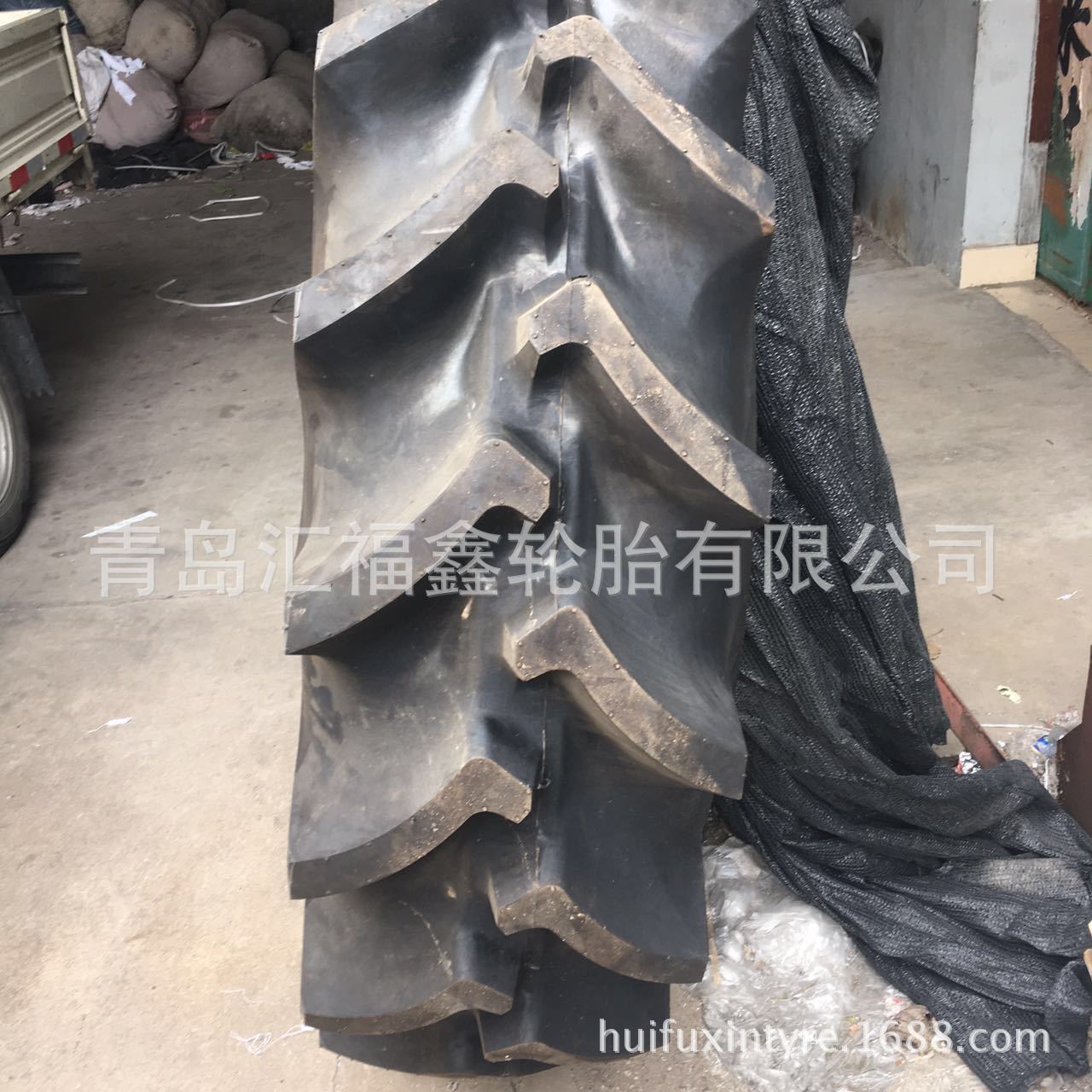 出口/批发18.4-30 R-2花纹 水田鹰钩半高花轮胎 联合收割机轮胎