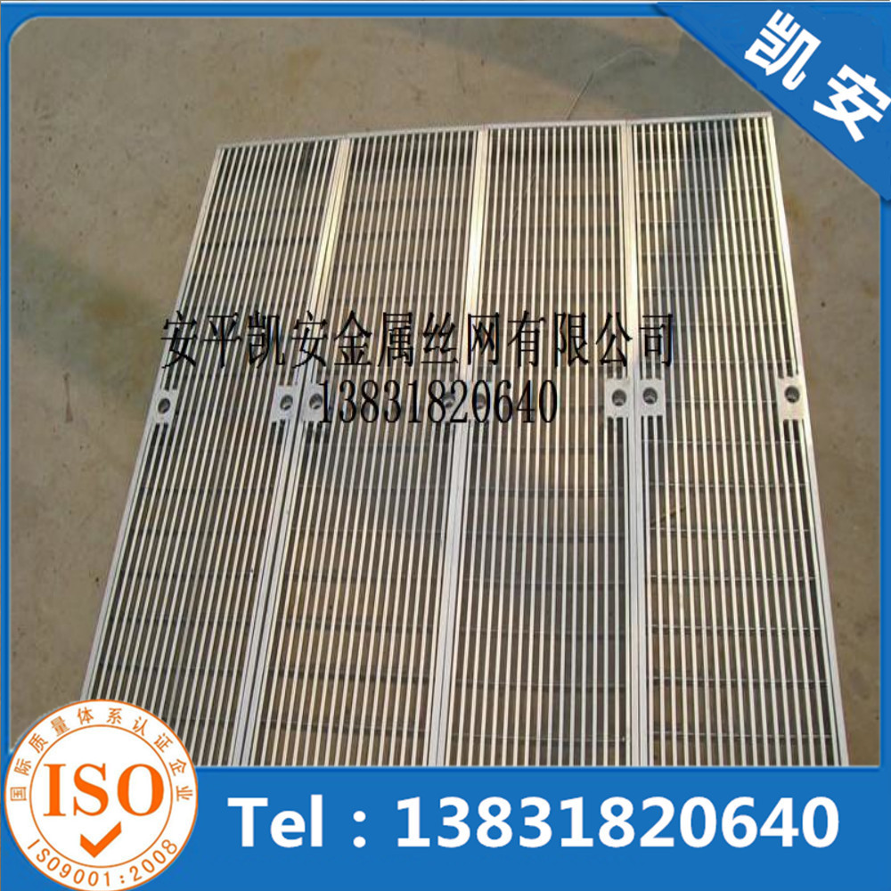 楼梯用踏步格板、钢格板、格栅板、钢格栅板、楼梯格栅板大量生产