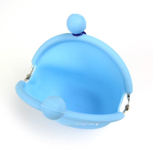 Silicone snack bag for going out, pet training bag, dog outdoor training bag, portable waist bag with buckle, new style