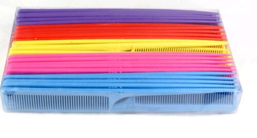 Wholesale supply of plastic, pointed tail combs, partition combs, makeup combs to create a variety of hair styles and hair combs
