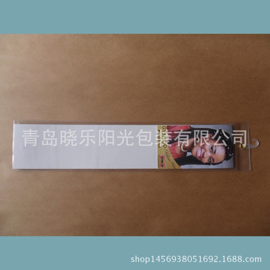 假发包装纸壳托卡固定卡片青岛厂家制作发条发卡假发展示场景图