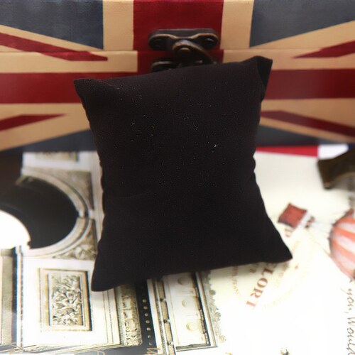 Factory/PU leather/Fleece fabric/Wristwatch box small pillow/Pillow core/Silk cotton pillow cover/Chain pillow