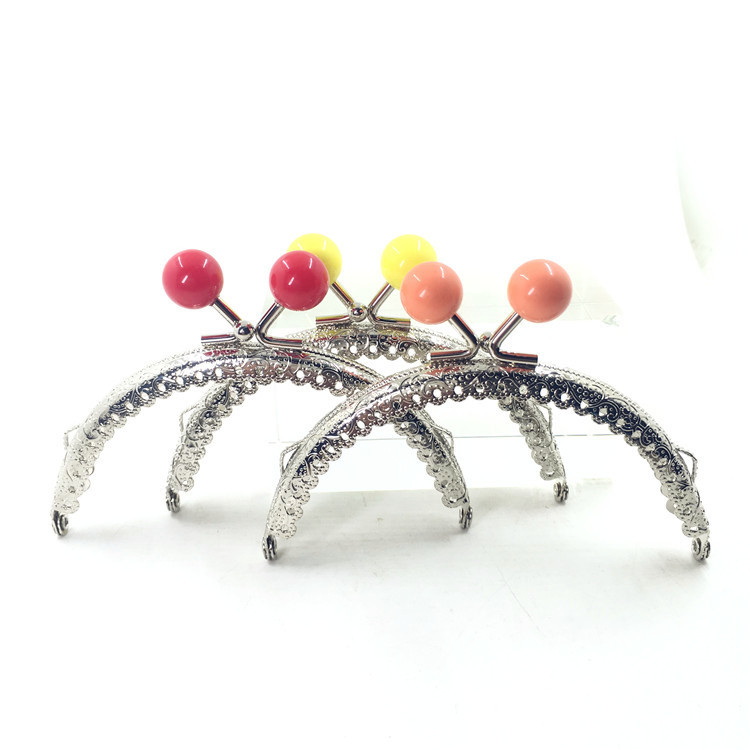 Especial 28 agujeros orejas 10.5CM semicircular encaje en relieve caramelo boca oro [plata] 14MM cabeza de perlas