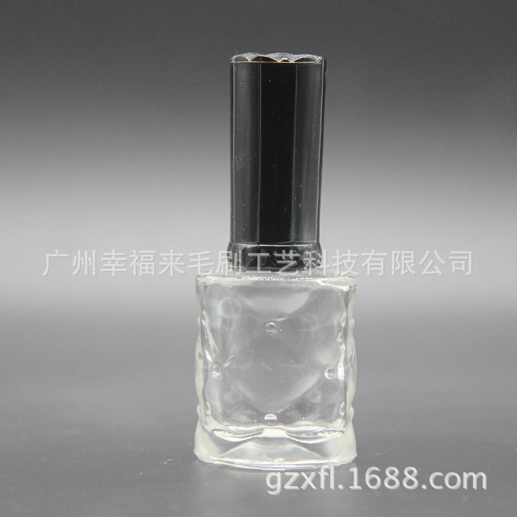 供应甲油胶瓶、指甲油毛刷、化妆品包材、光疗胶盖子、指甲油！