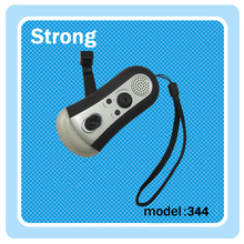 新款手摇发电3led手电筒地震应急救灾手电带收音机FM