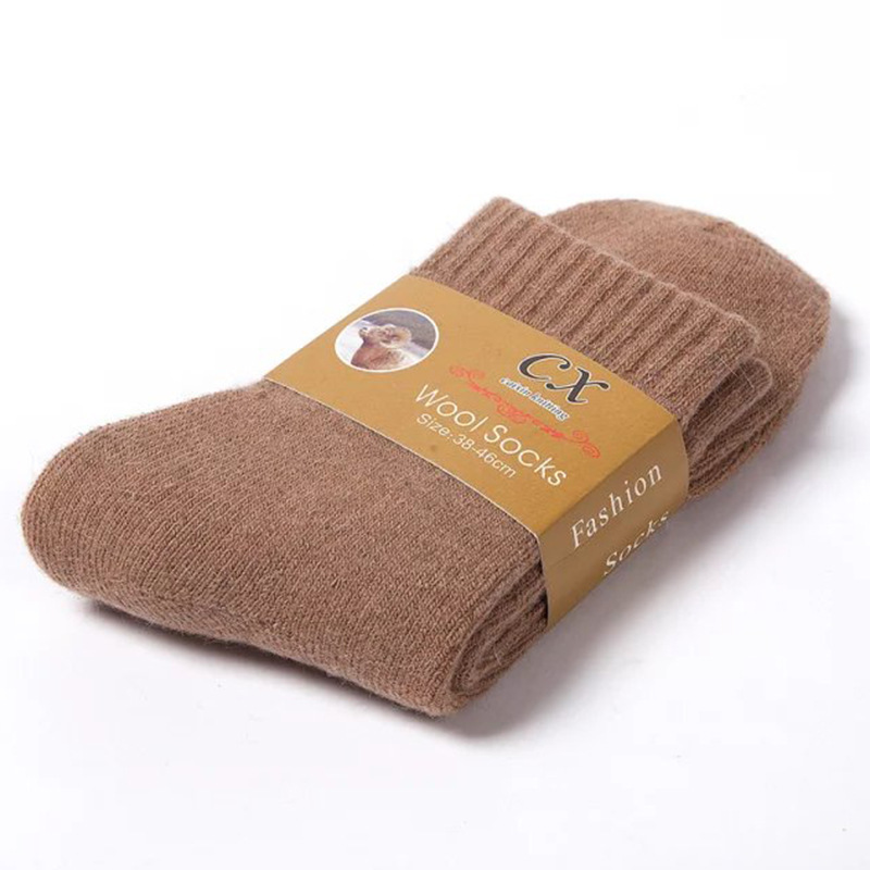 Otoño e invierno nuevos hombres forrados de lana caliente calcetines engrosados de color sólido Terry calcetines de media pantorrilla calcetines de algodón de los hombres al por mayor