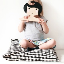 ins儿童房卡通衣架实木手工女孩装饰衣架童装店创意收纳