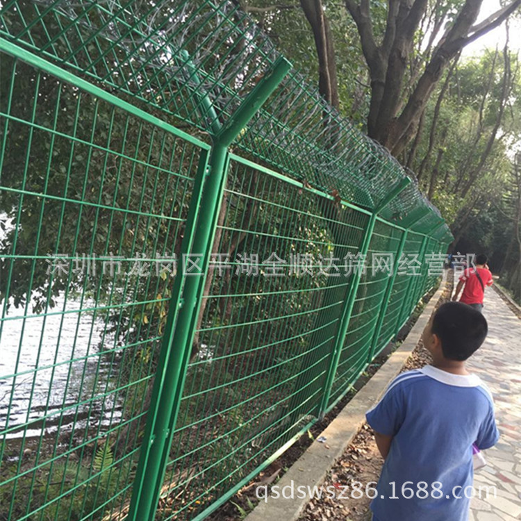 供应固德安水库围网 隔离网批发 护栏网 河堤山坡防护网