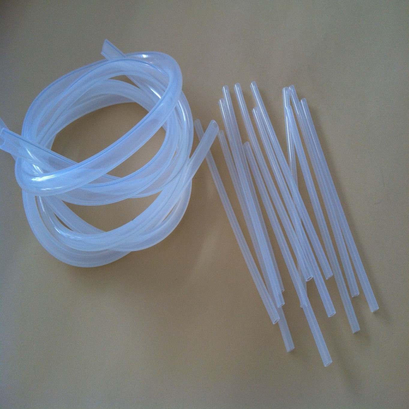 厂家 多用途型食品级无味半透明硅胶管  耐腐蚀硅胶管