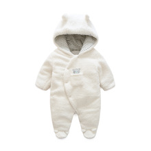 宝宝冬款加厚保暖连体衣新生儿羊羔绒爬服幼儿外出服婴幼儿衣服