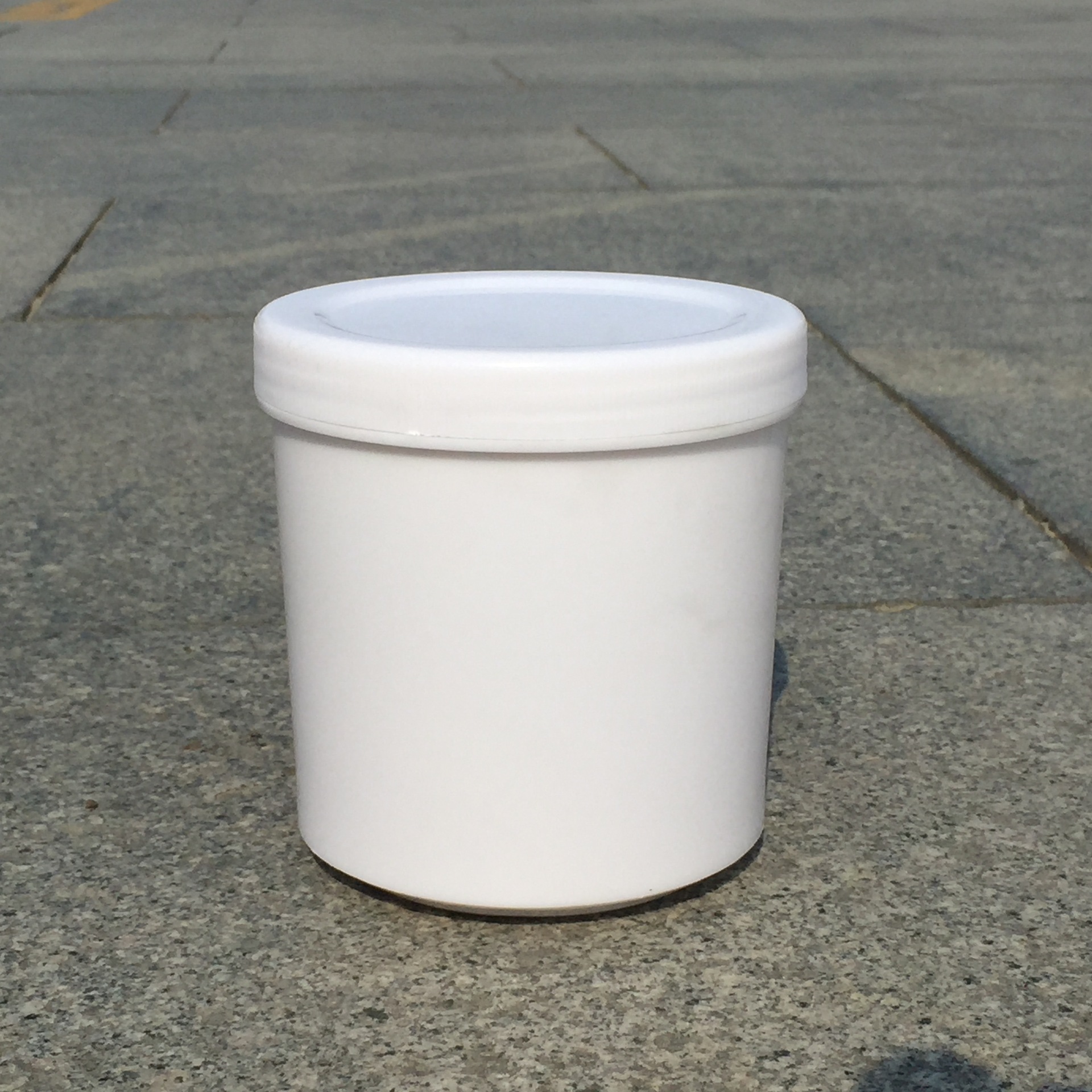 厂家批发塑料桶  1L圆形塑料桶 1L螺纹 多种涂料桶