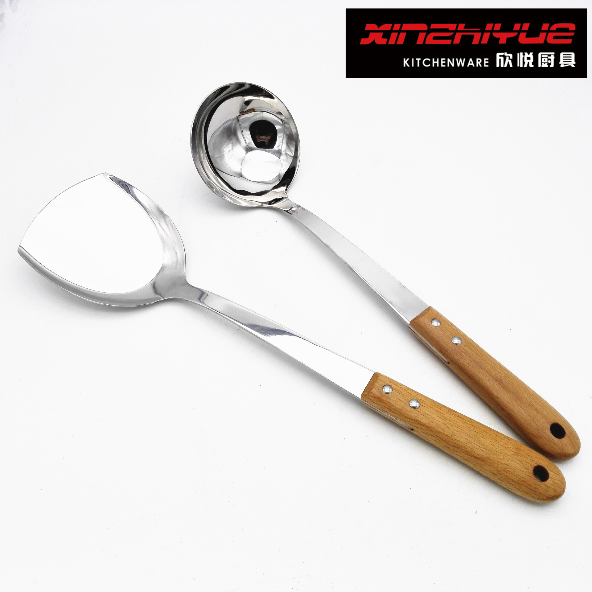 加厚不锈钢餐具_4厘榉木夹柄铲勺_欣之悦无磁烹饪铲勺