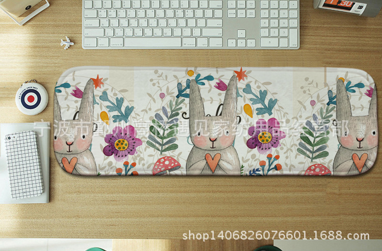 Кролик, налокотники с грибочками-гвоздиками