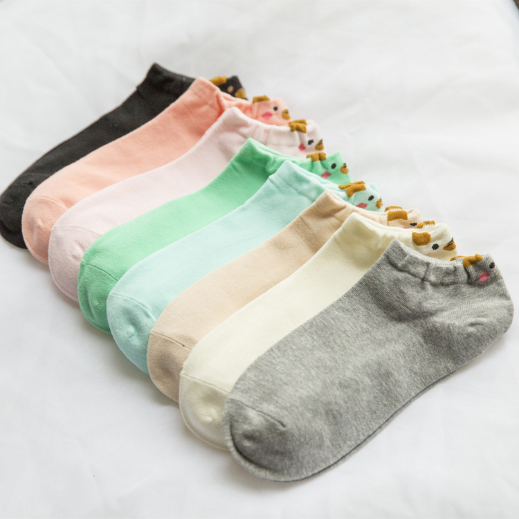 Popular cotton ankle socks women's cartoon low-cut socks cotton socks wholesale solid color Student women's socks agent Popular cotton ankle socks women's cartoon low-cut socks cotton socks wholesale solid color Student women's socks agent