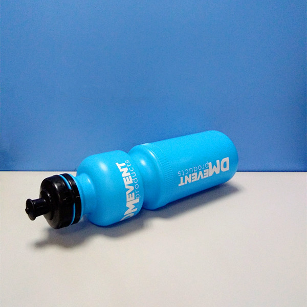 塑料PE运动水壶750ml、户外运动水壶、自行车骑行水壶运动水杯|undefined