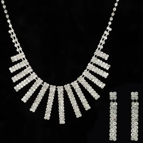 European and American Exquisite Short Necklace with Rhinestones and Shiny Silver-Plated Necklace and Earrings Two-Piece Set Valentine's Day Gift N203