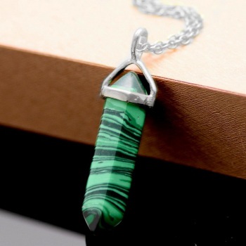 AliExpress deseo Venta caliente moda europea y americana Piedra Natural bala columna hexagonal colgante collar de piedra joyería al por mayor