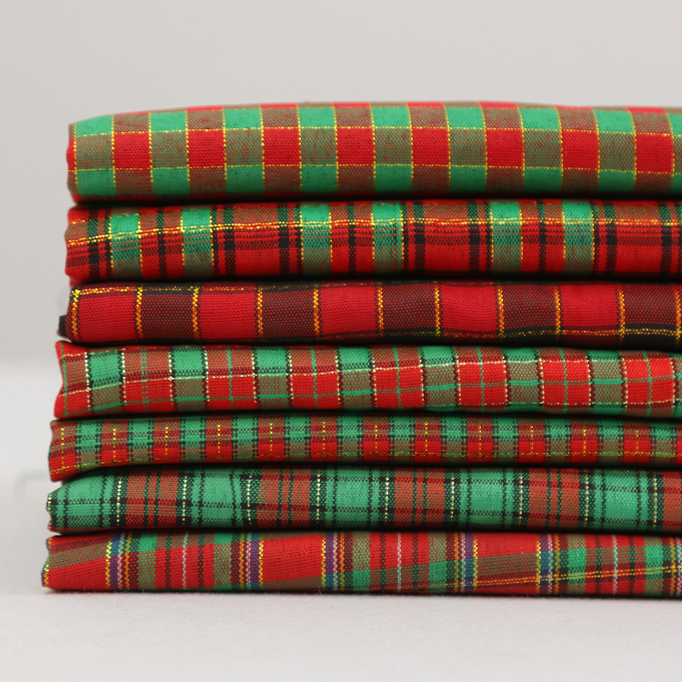 In Stock: 100% Polyester Metallic Thread Plaid Christmas Fabric, Holiday Tablecloth, Toy Crafts, Shoe Box Decoration Fabric
