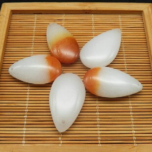 �½������ǰ���ˮ�ε������ ��ɫʯӢ�Ұ���ˮ�����Ʒ