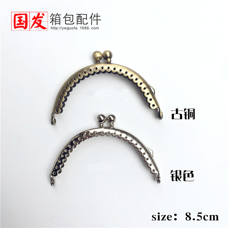 Sin stock, puede hacer productos: 8.5CM semicircular con encaje de tamaño de cabeza de perla de oro creativo goteo de agua