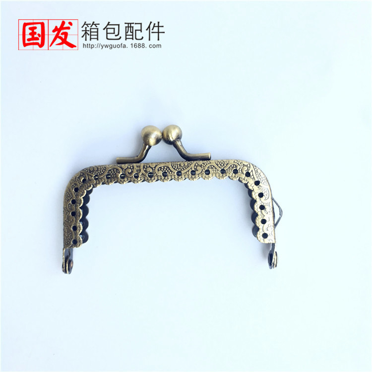 7.5cm relieve cuadrado 8.5cm máquina de relieve cuadrado cabeza de oro bronce oreja única