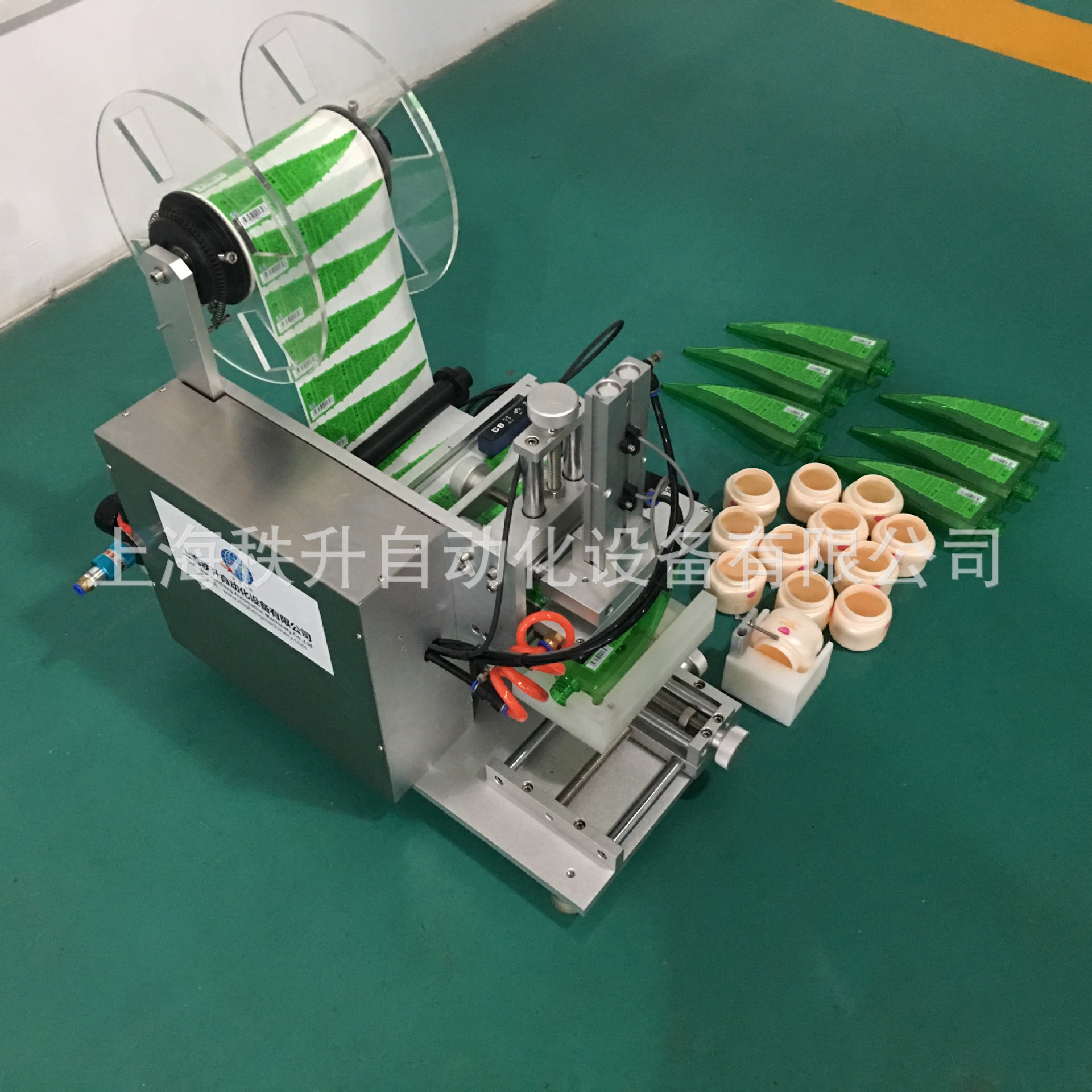 小型半自动贴标机 脚踏式贴商标机 简易型贴标签机器 贴标机