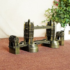 New British tourist souvenir metal Tower Bridge model electroplating work British London Tower Bridge large and small