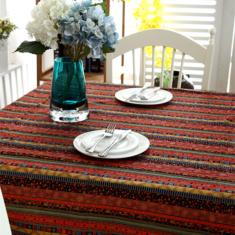 Tischdecke im südostasiatischen Ethno-Stil aus Baumwoll-Leinen-Spitze mit Goldprägung und Streifenmuster, erhältlich für Couchtische._voghion.com