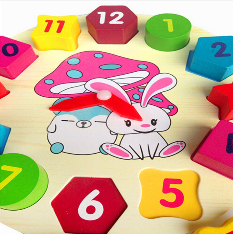 Conejo de dibujos animados reloj fabricante en stock fuente madera forma geométrica juego educación infantil aprendizaje rompecabezas
