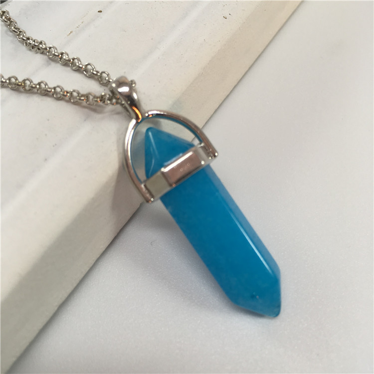 AliExpress deseo Venta caliente moda europea y americana Piedra Natural bala columna hexagonal colgante collar de piedra joyería al por mayor