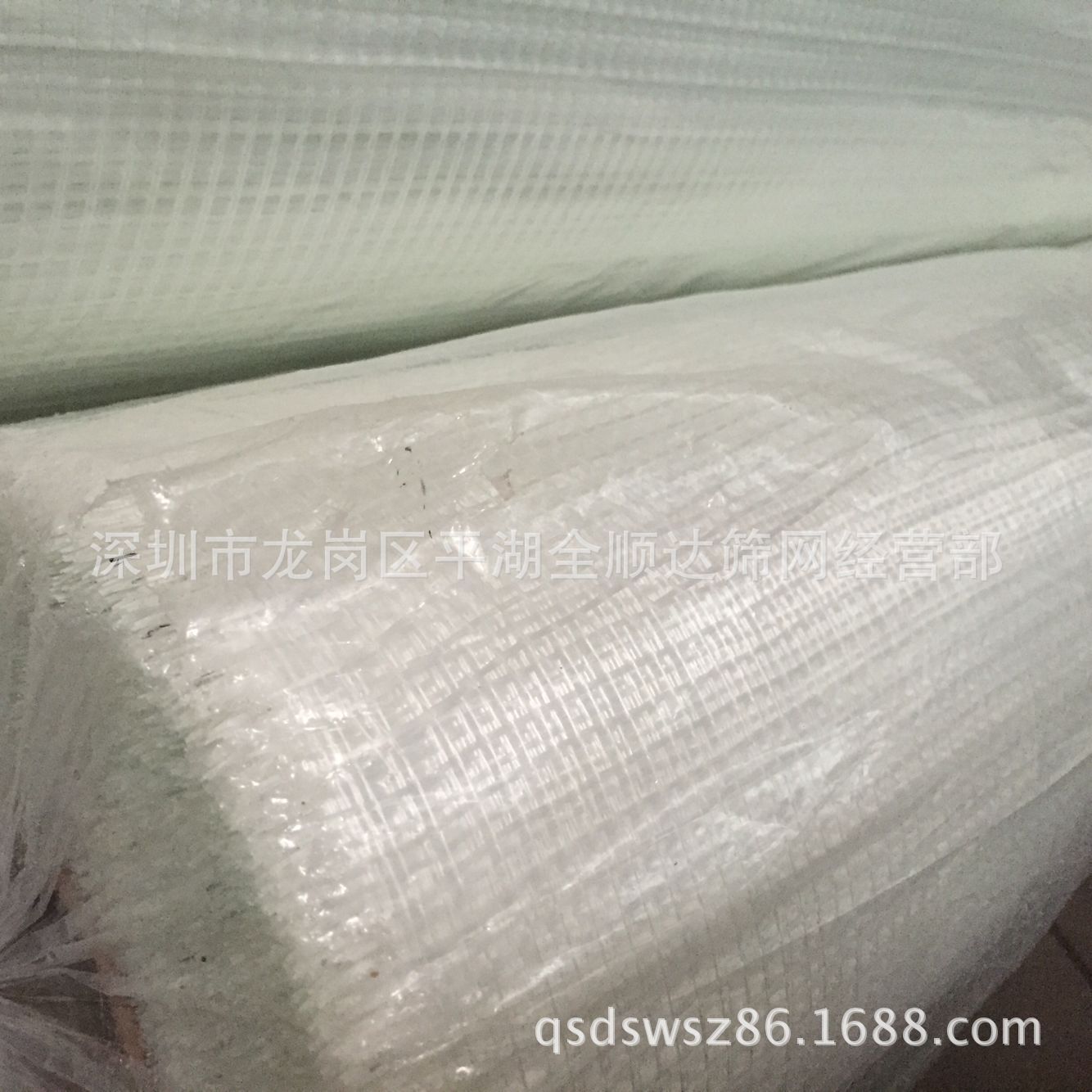 专业供应玻璃纤维网格布 白色方格网 白色编织网 乳胶处理