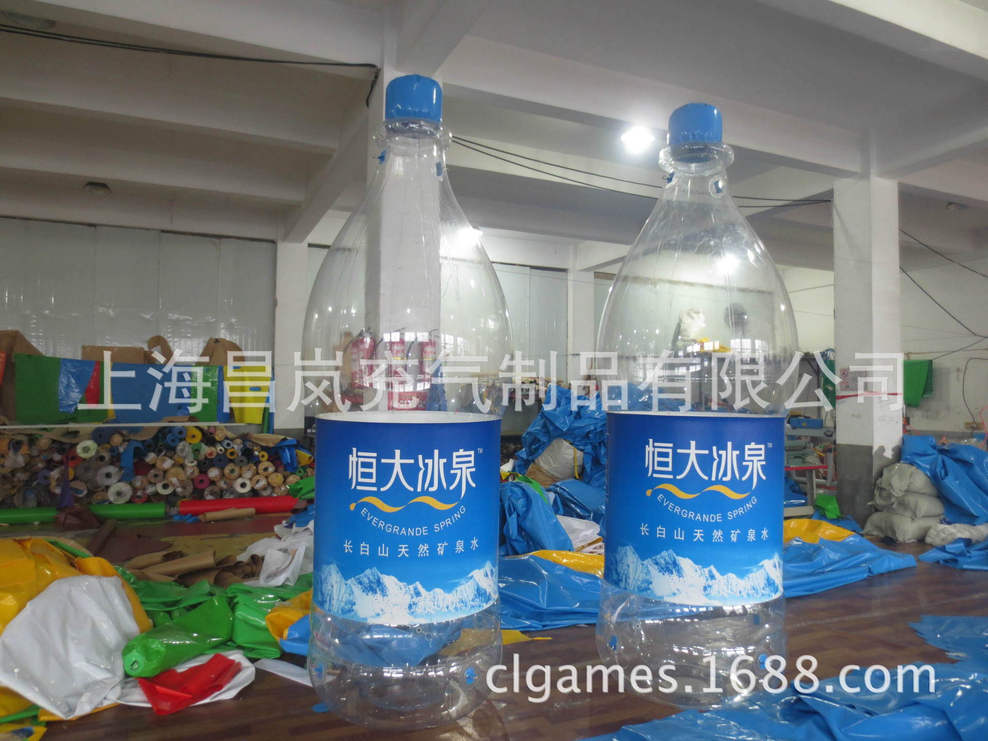 上海厂家直供PVC充气漂流瓶纯净水瓶子透明瓶子闭气图案气模专供