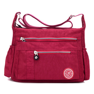 ��������Ů��2025�¿�б����r��Ůʿ�����������ţ�򲼿羳���N