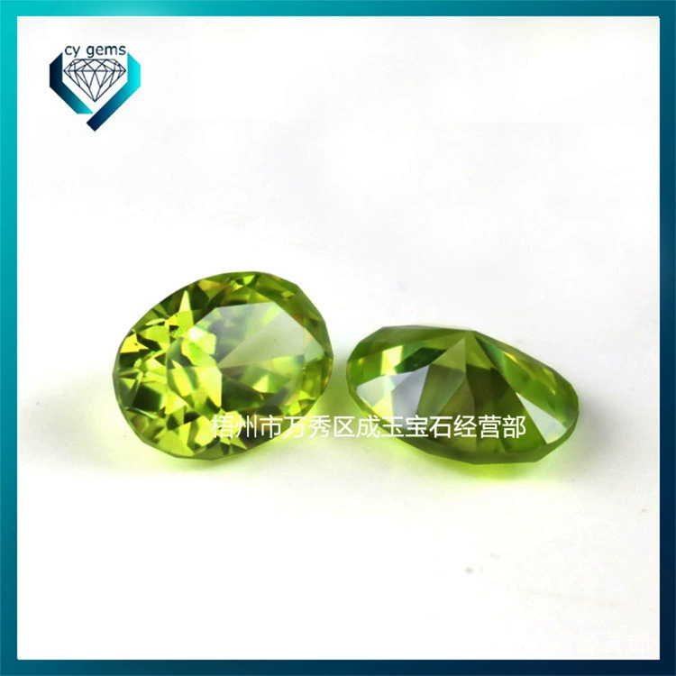 Зеленый gemstone яблоко с цирконом