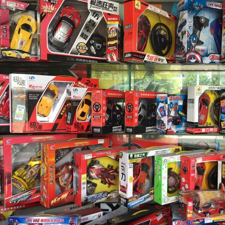 Remote Control Garage Storage Weighing the Inventory Weighing the Inventory of the Stall Miscellaneous Car Model Toys and Other Factory Wholesale One-hand Supply